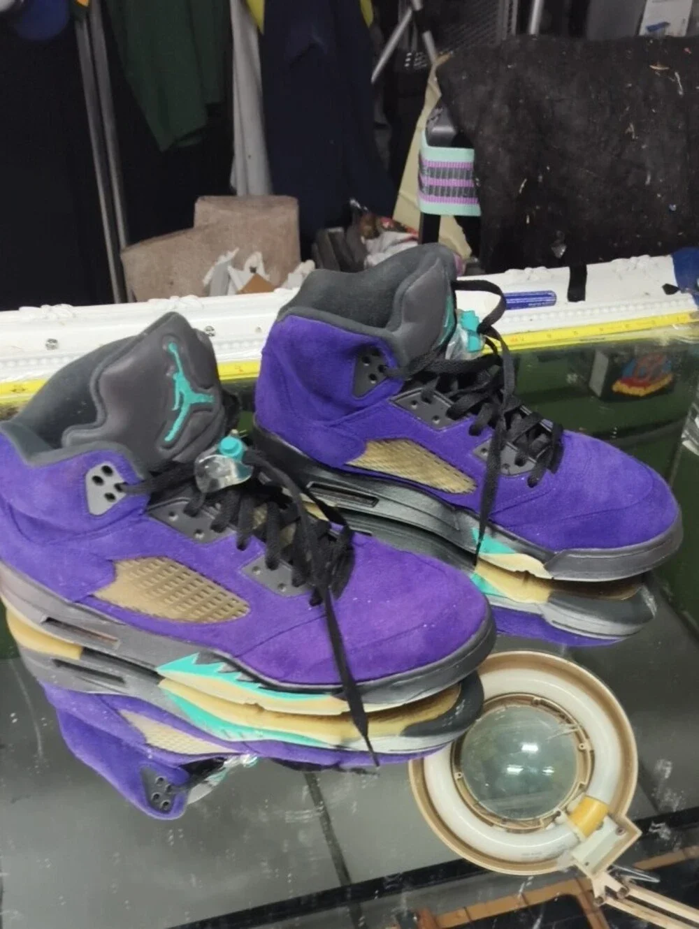 Men's 12 vibrant purple suede Nike Air Jordan 5 Retro 'Alternate Grape.
